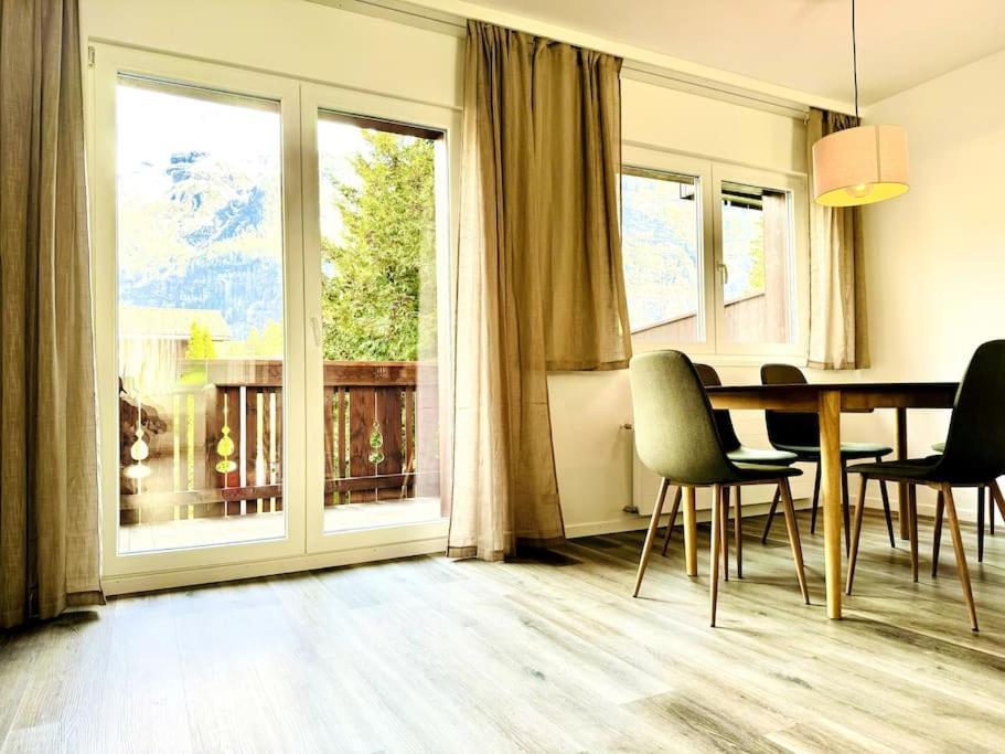 Bellevue & Classy Mountain View Apartment Kandersteg Exterior foto